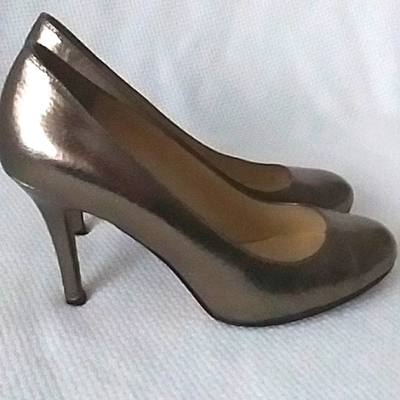 Kate Spade Pumps Leather Snakeskin Print Burnished Gold Over Beige size 7M - Picture 3 of 13